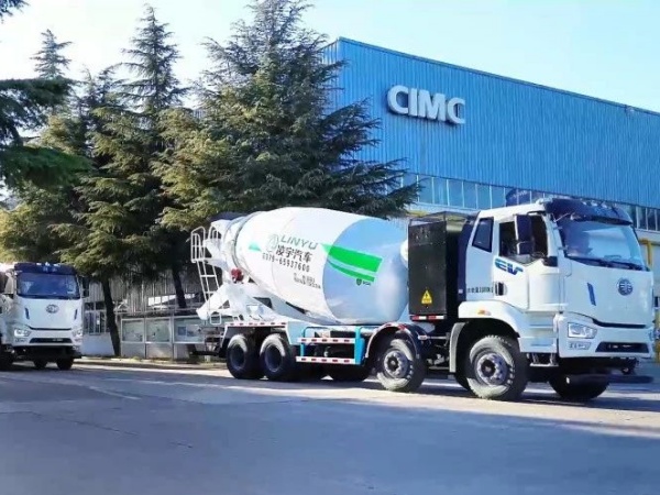 中集凌宇2025年喜迎開(kāi)門紅，解放＆凌宇新能源攪拌車批量啟航赴華南大區(qū)！