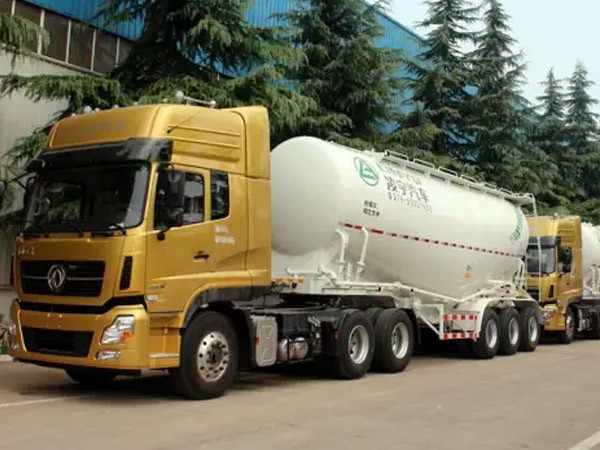 中集凌宇喜獲洛龍區(qū)“2011年度先進企業(yè)突出貢獻獎”榮譽稱號