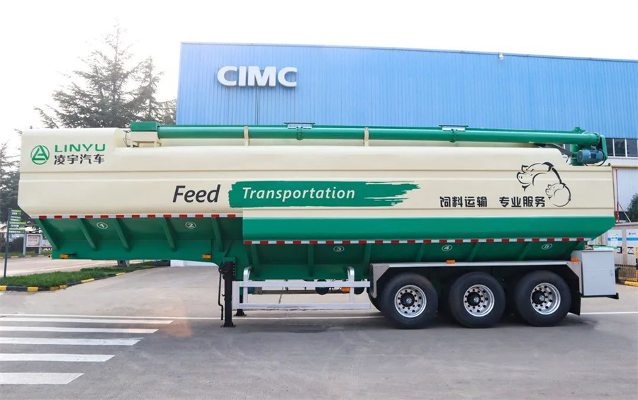 凌宇飼料運(yùn)輸半掛車的特點(diǎn)和優(yōu)勢都有哪些？