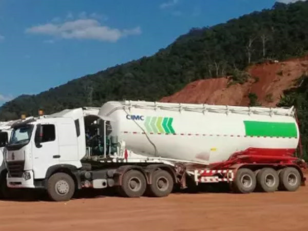 粉粒物料運(yùn)輸車(chē)保養(yǎng)小貼士，為你減少不必要的麻煩和經(jīng)濟(jì)損失