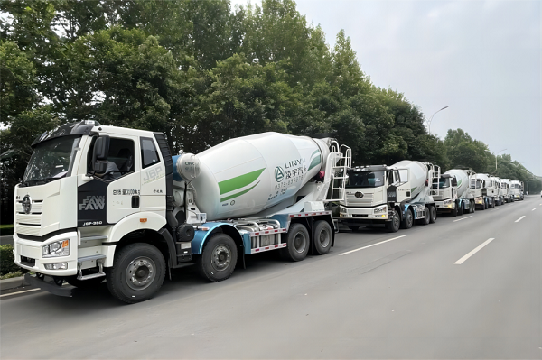 【重卡新聞】11月重卡銷7.3萬輛！意料之中的“拐點”出現(xiàn)！