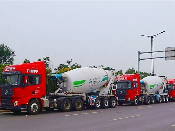 天氣炎熱，交付火熱，中集凌宇半掛攪拌車實(shí)力圈粉，“熱度”不減！