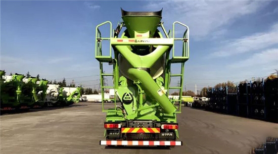 中集凌宇新一代智匯版攪拌車，劍指2018市場(chǎng)