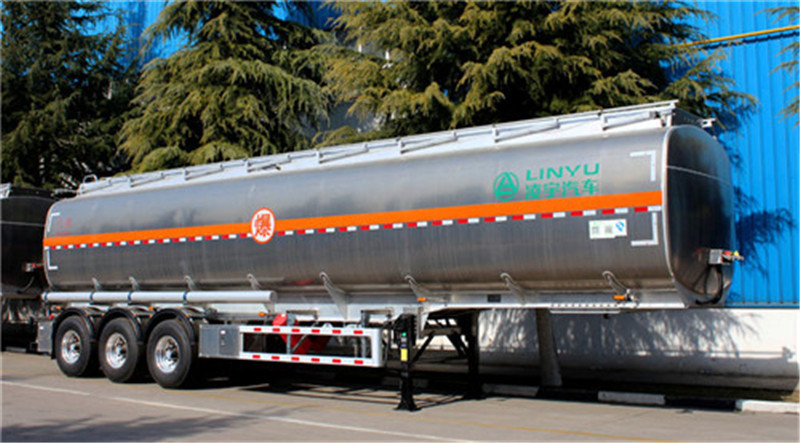 國家對油罐車的安全性硬性規(guī)定具體有哪些